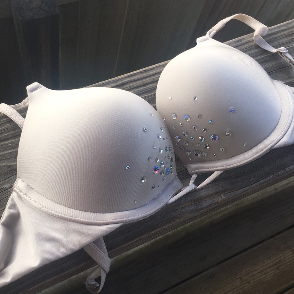 Victoria’s Secret Bombshell Bra 32 AA